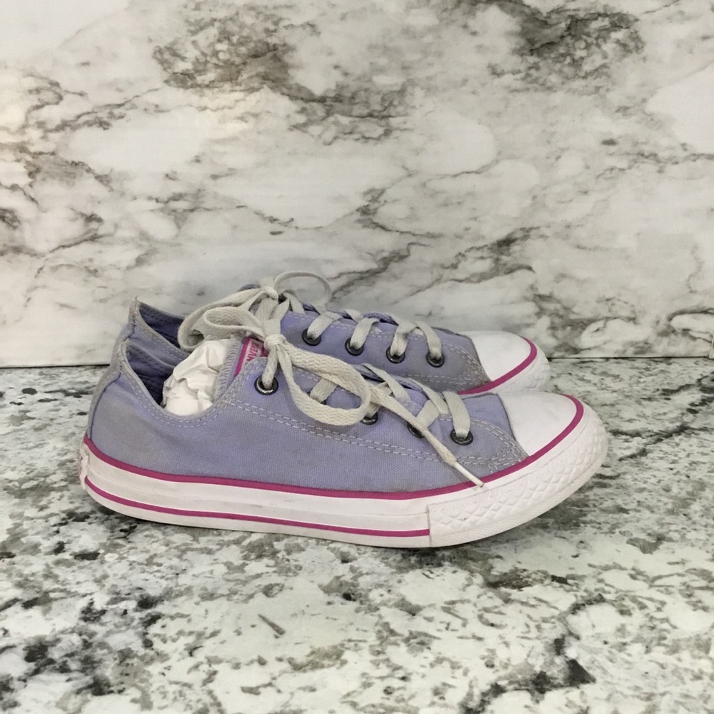 COPY - Girls Chuck Taylor All Star Sneakers - Picture 1 of 14